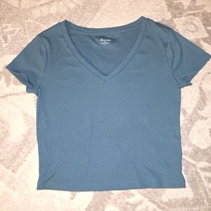 Women's V-Neck Short Sleeve Top in Dark Green